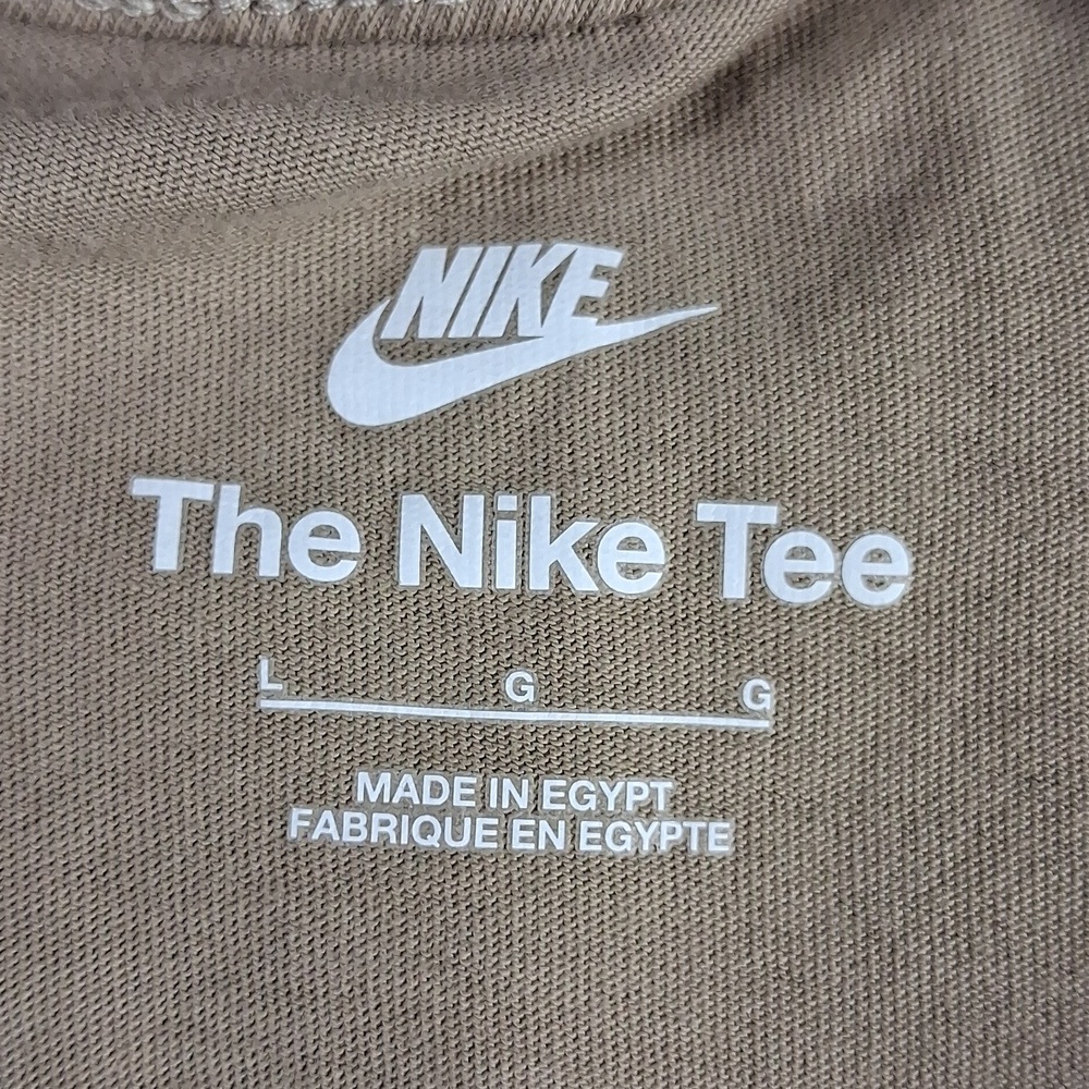 Nike Wizard Fantasy Big Back Graphic Lrg Tan & Blue Casual T-shirt - Picture 6 of 7